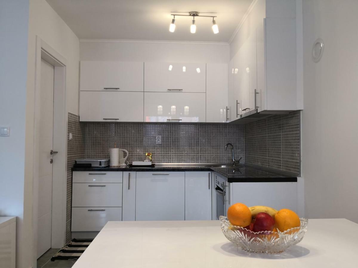 Apartman Gaga Lukavica Exterior foto
